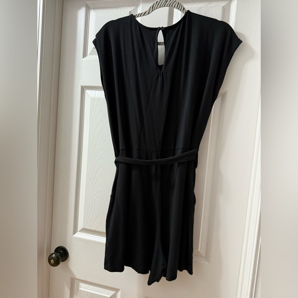 Old Navy Black Tie-Belt Romper - Picture 2 of 4